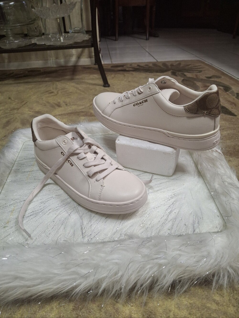 Coach Clip Leather Low-Top Lace-Up Sneakers Chalk Khaki Women Size 7 - Picture 7 of 16